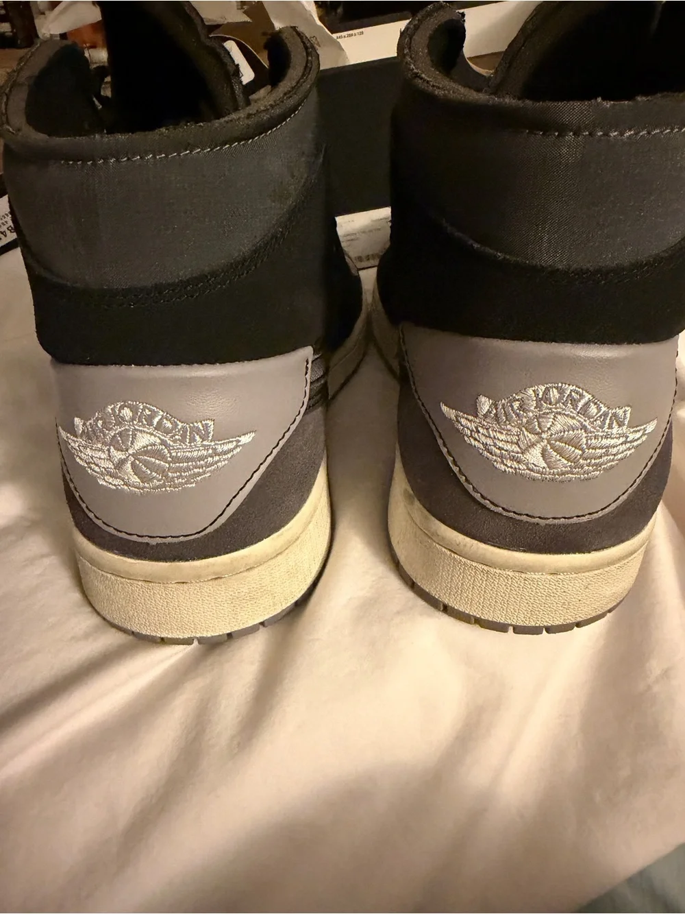 Air Jordan 1 Mid SE Craft 'Inside Out - Black'